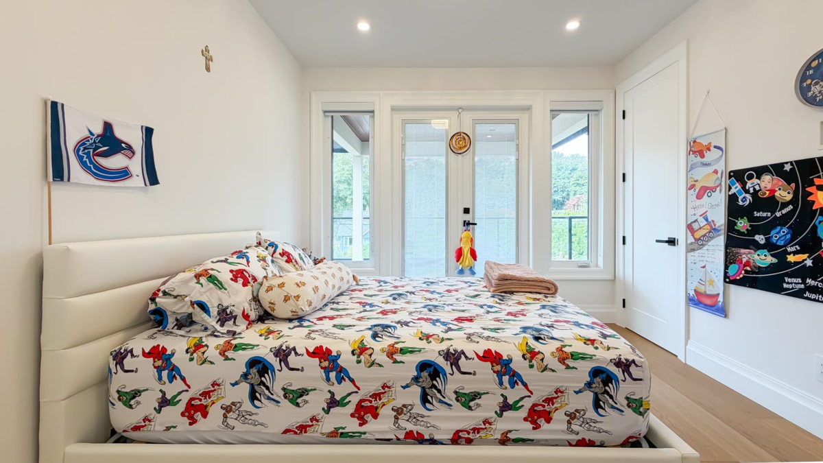 Basement Recreation Room Photo of 5302 Springdale Court, Burnaby, BC