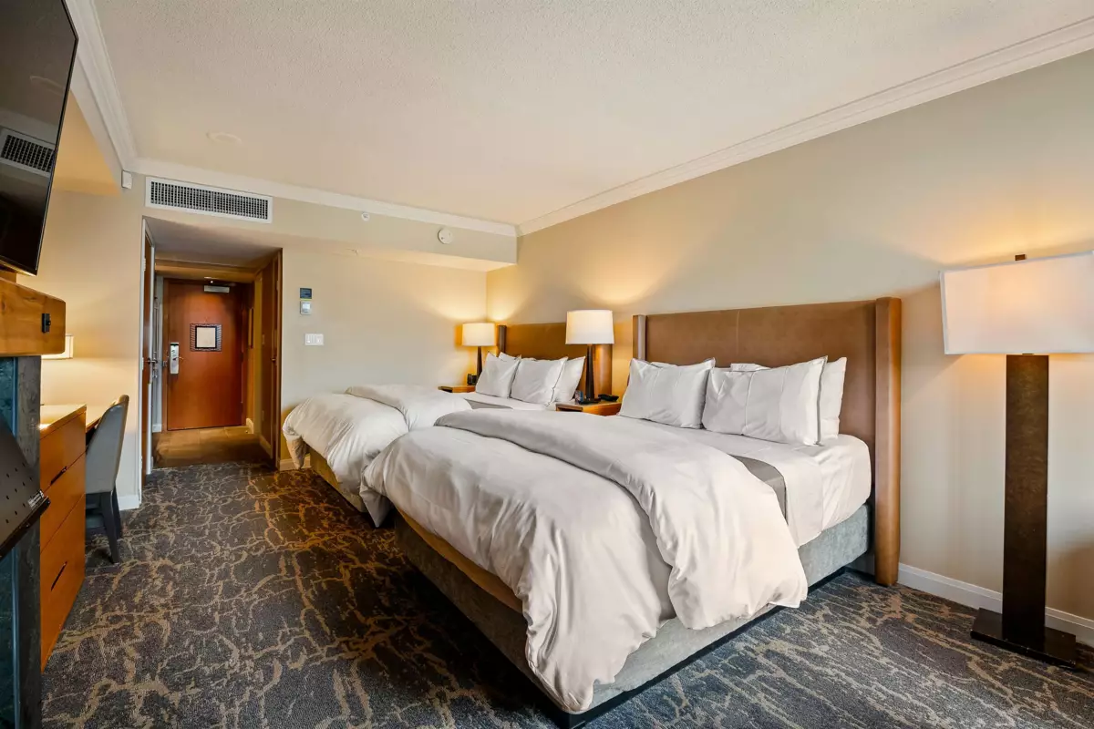 Dining Area Photo of 783 4090 Whistler Way, Whistler, BC