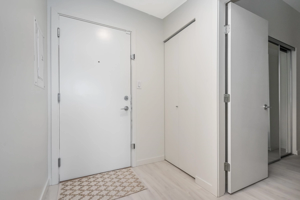 Dining Area Photo of 1303 691 North Road, Coquitlam, BC