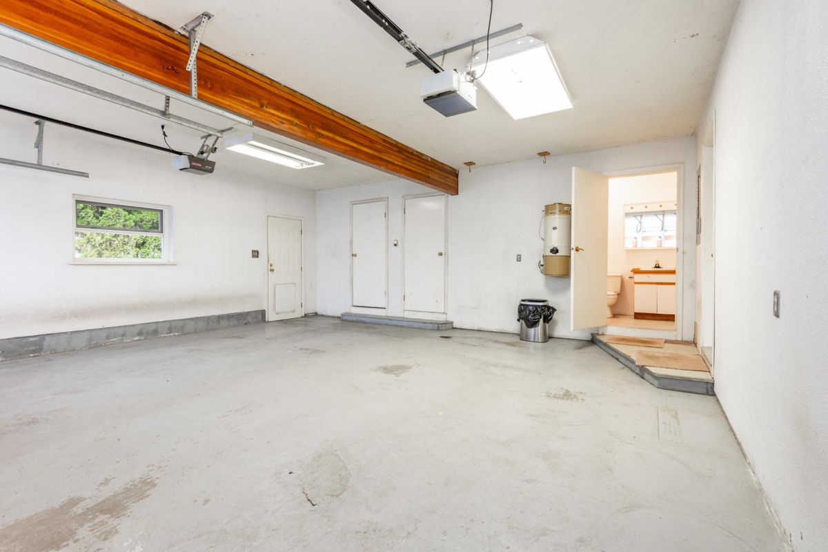 Backyard Photo of 8072 170a Street, Surrey, BC