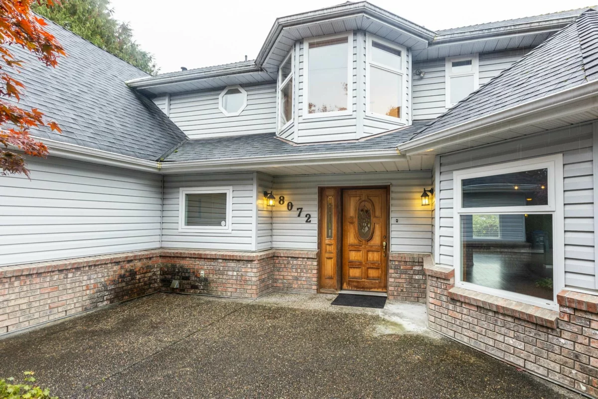 Dining Area Photo of 8072 170a Street, Surrey, BC