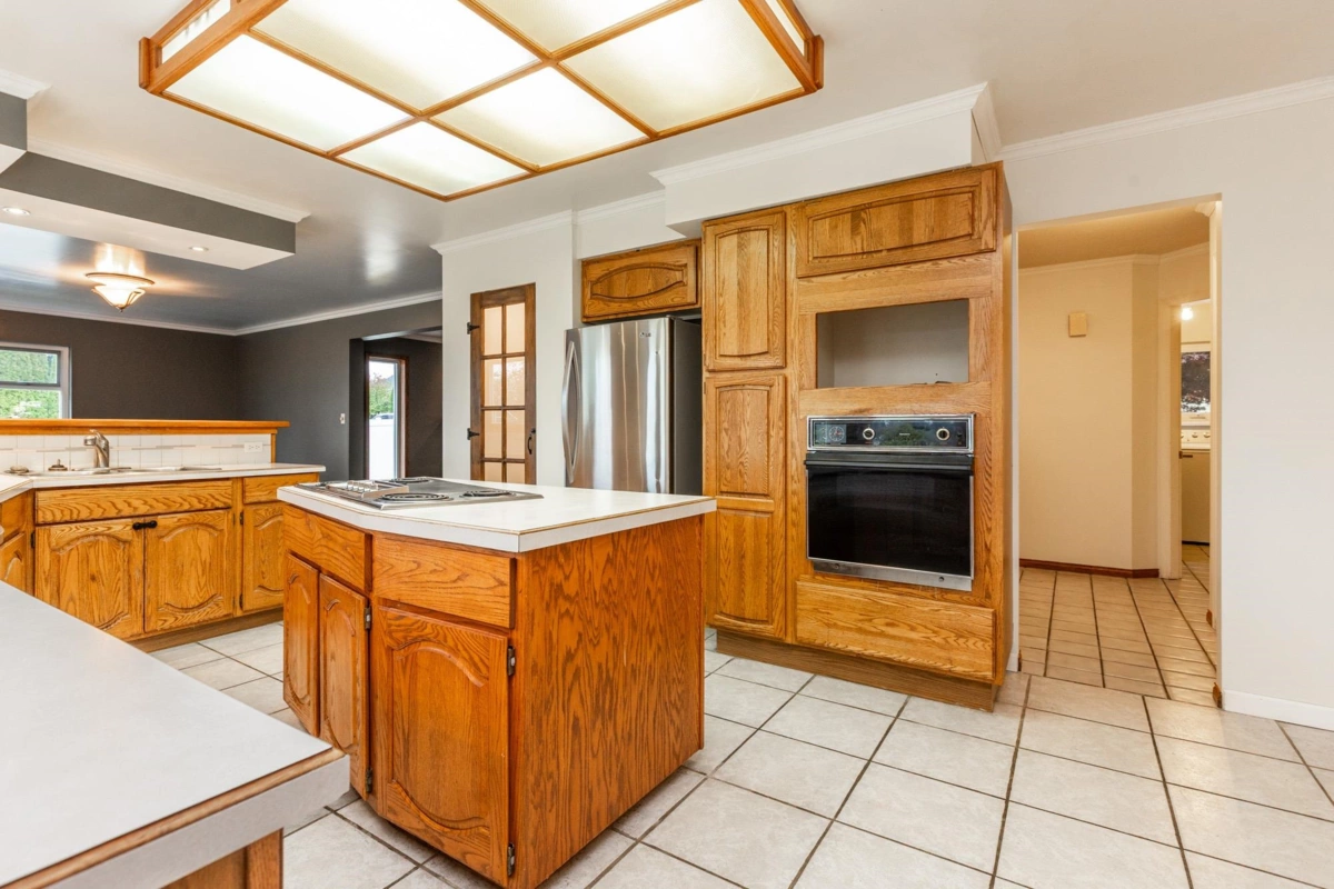 Guest Bathroom Photo of 8072 170a Street, Surrey, BC