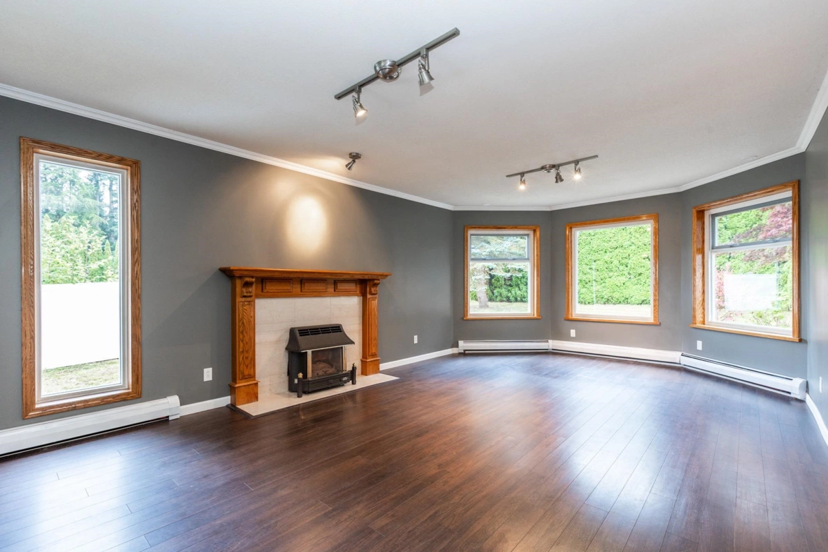 Kitchen Island Photo of 8072 170a Street, Surrey, BC