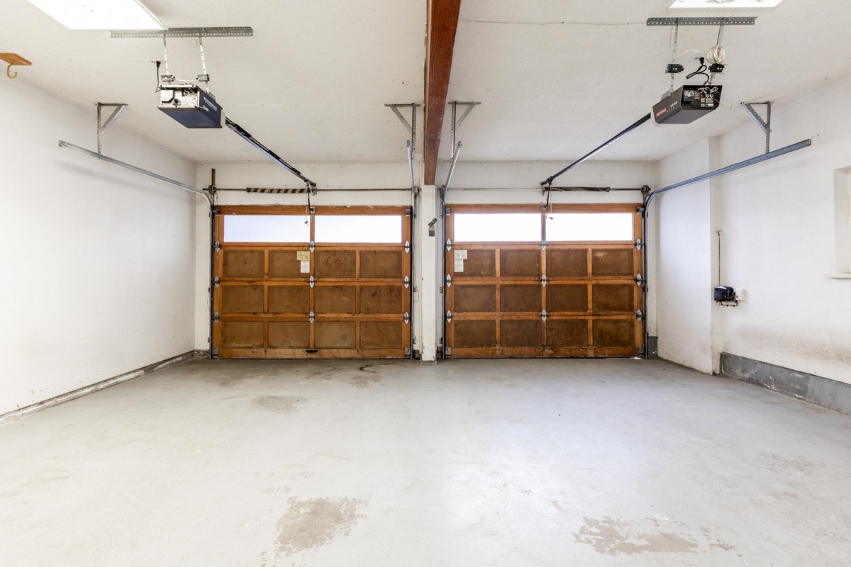 Outdoor Deck Photo of 8072 170a Street, Surrey, BC