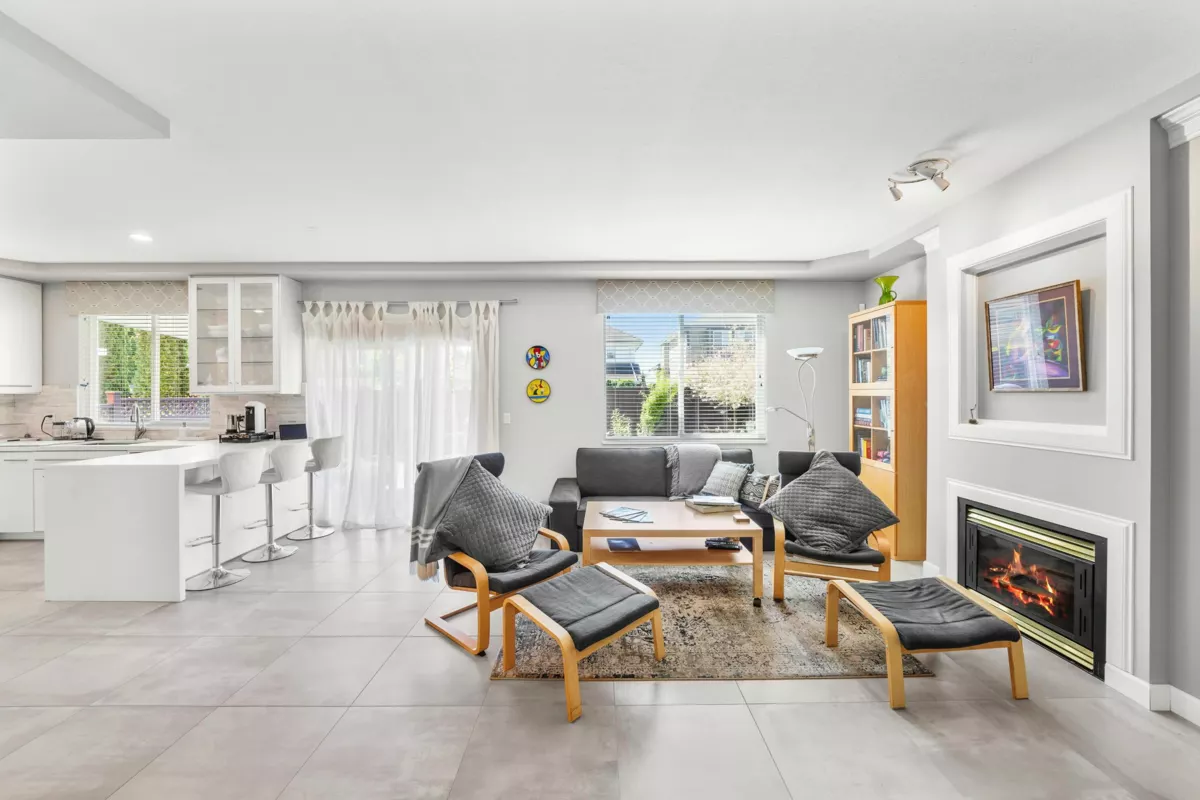 Office / Den Photo of 1220 Yangtze Place, Port Coquitlam, BC