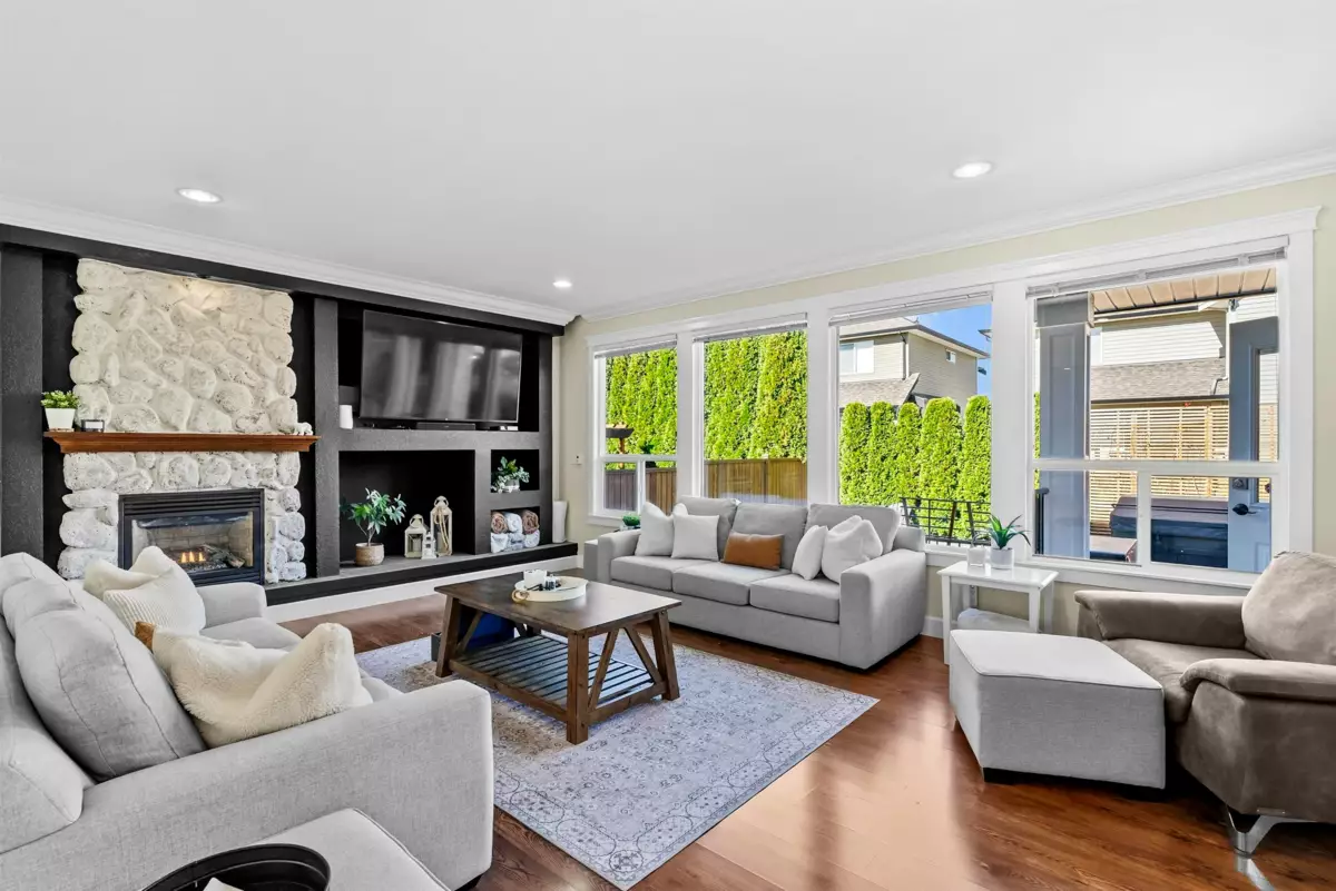 Kitchen Photo of 19095 68a Avenue, Surrey, BC