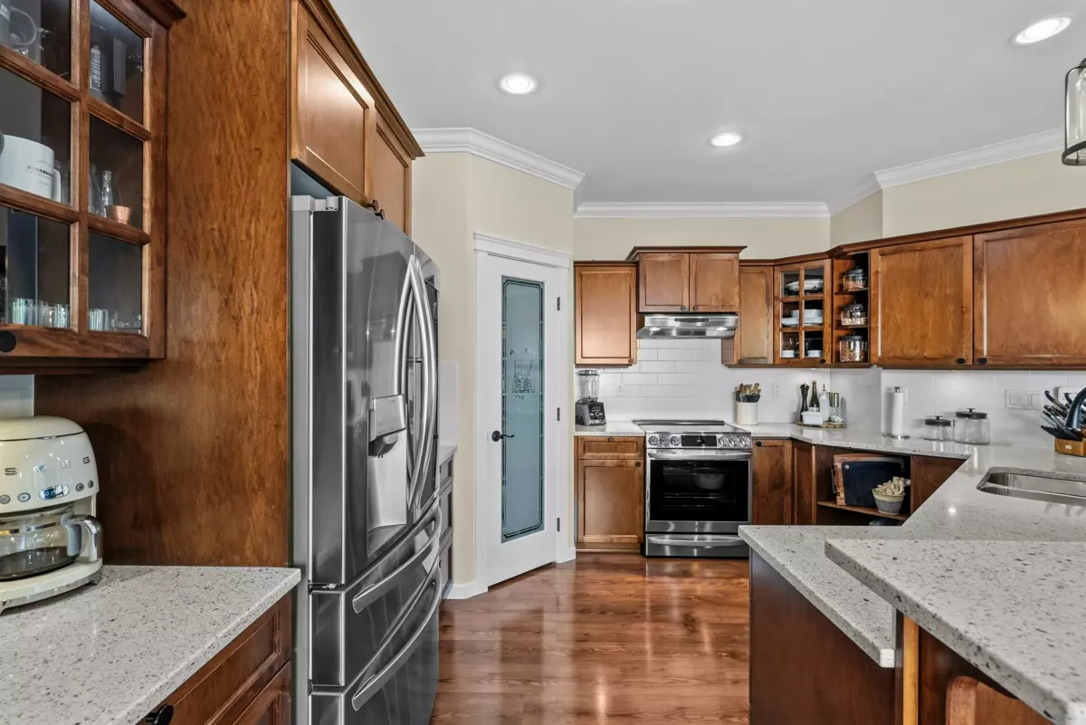 Primary Bedroom Photo of 19095 68a Avenue, Surrey, BC