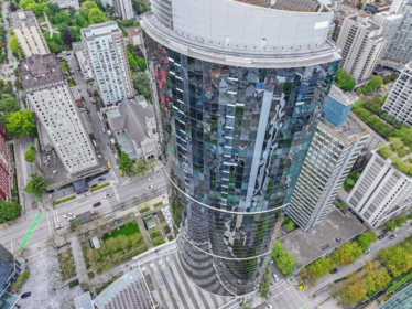 Fitness Center Photo Near 4303 938 Nelson Street, Vancouver, BC