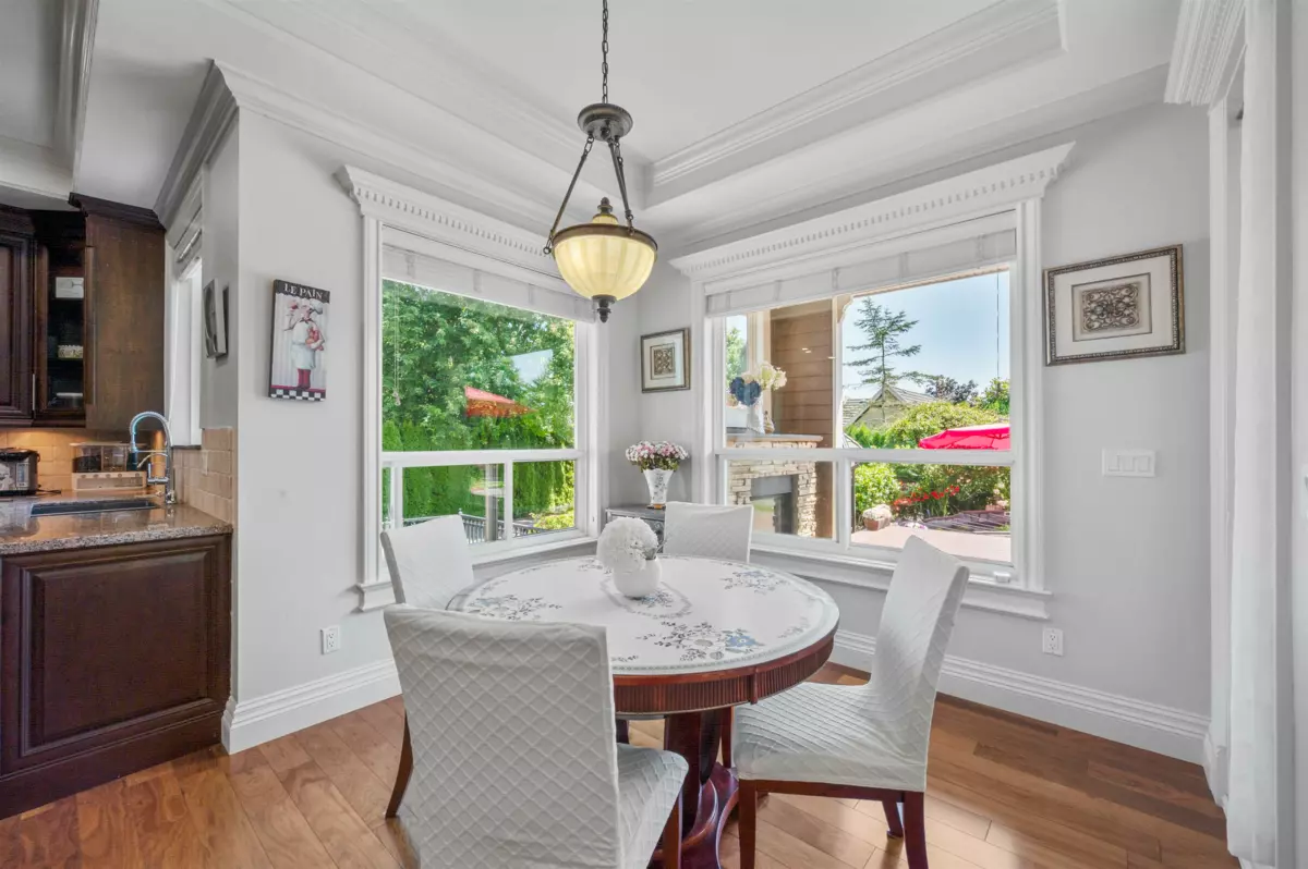 Living Room Photo of 16418 36a Avenue, Surrey, BC