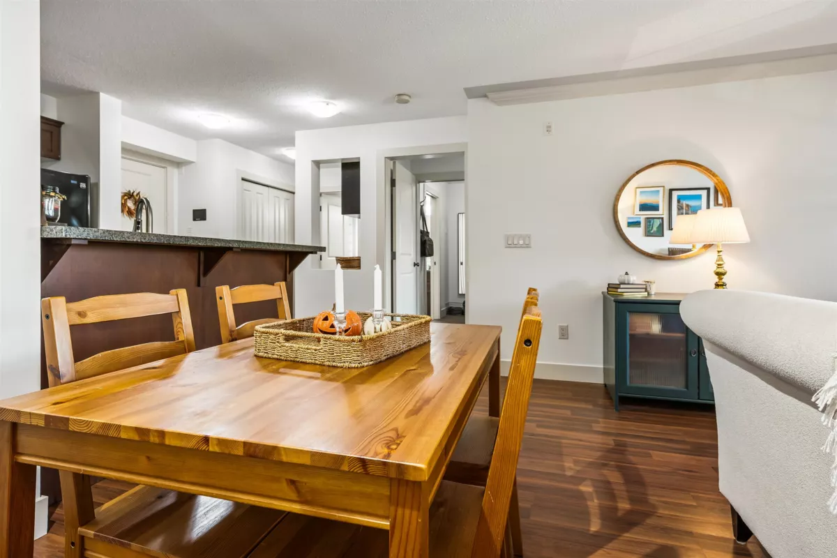 Family Room Photo of 310 9000 Birch Street, Chilliwack, BC