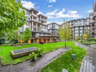 Swimming Pool Photo of 102 735 Anskar Court, Coquitlam, BC