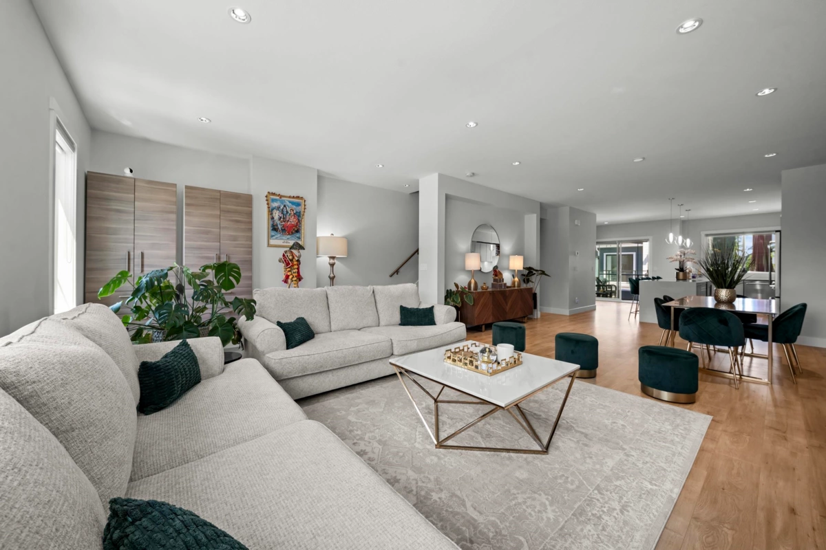 Living Room Photo of 7 2828 156 Street, Surrey, BC