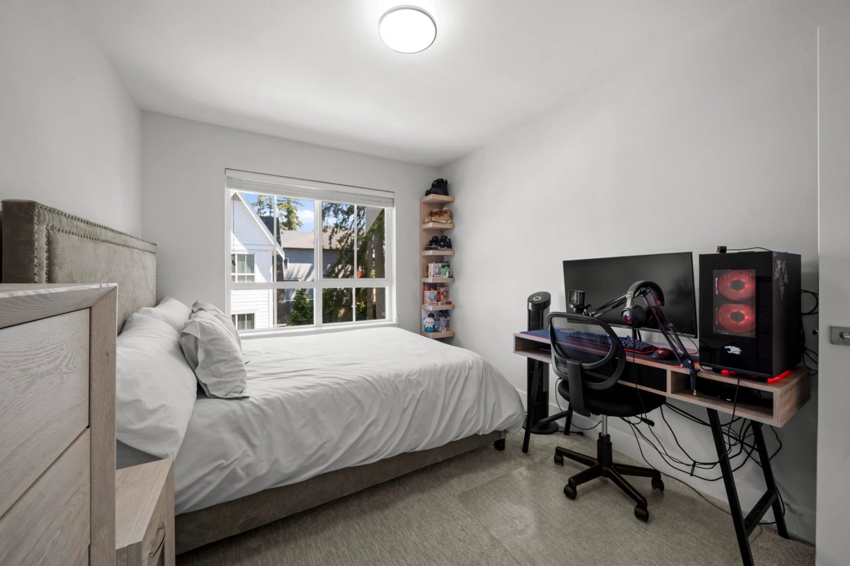 Powder Room Photo of 7 2828 156 Street, Surrey, BC