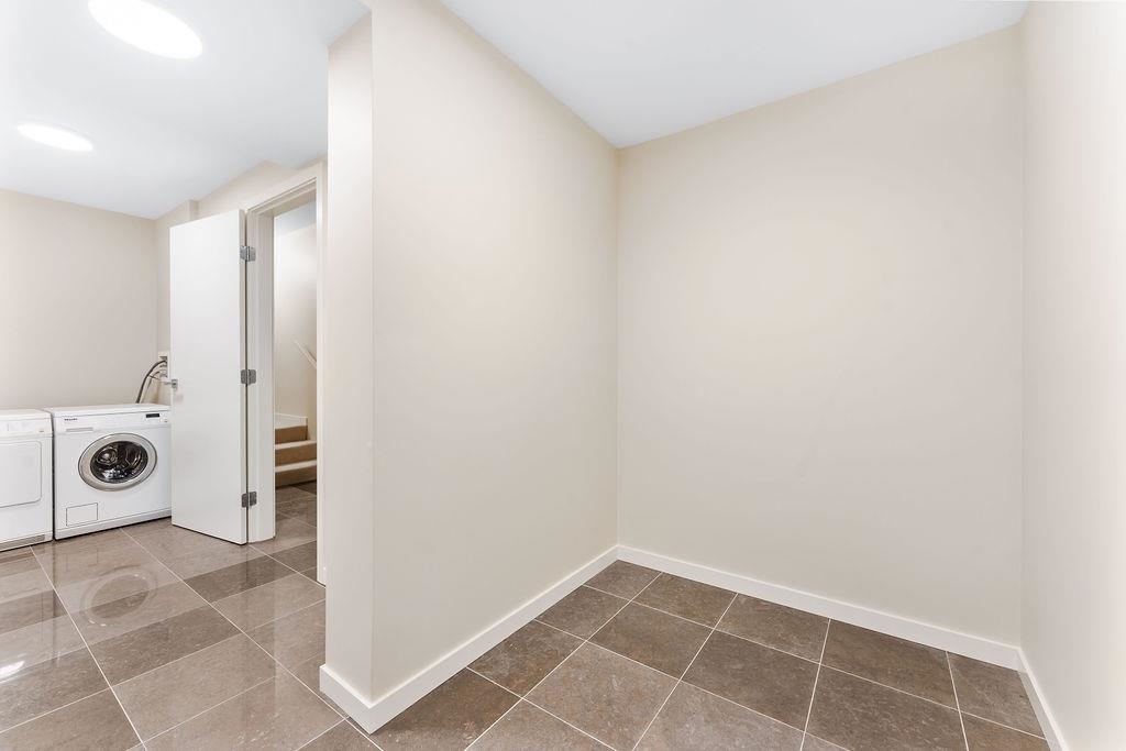 Backyard Photo of TH 16 6063 Iona Drive, Vancouver, BC