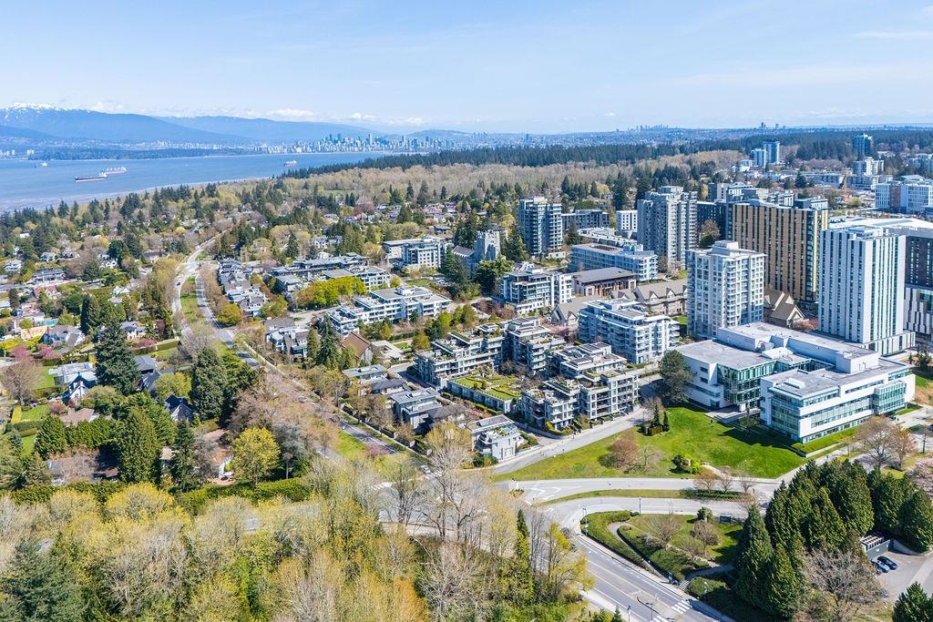 Family Room Photo of TH 16 6063 Iona Drive, Vancouver, BC