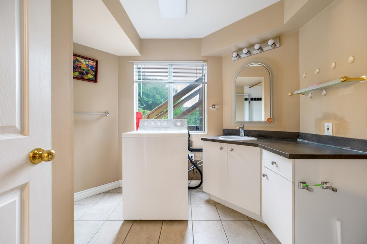 Outdoor Deck Photo of 2984 Lotus Court, Coquitlam, BC