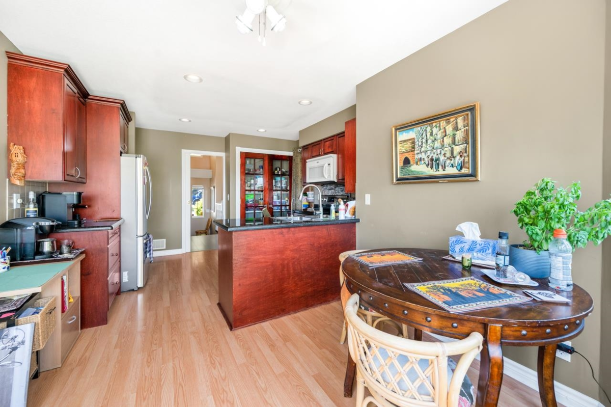 Powder Room Photo of 2984 Lotus Court, Coquitlam, BC