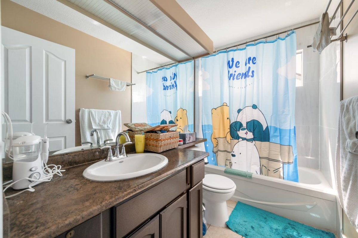 Walk-In Closet Photo of 2984 Lotus Court, Coquitlam, BC