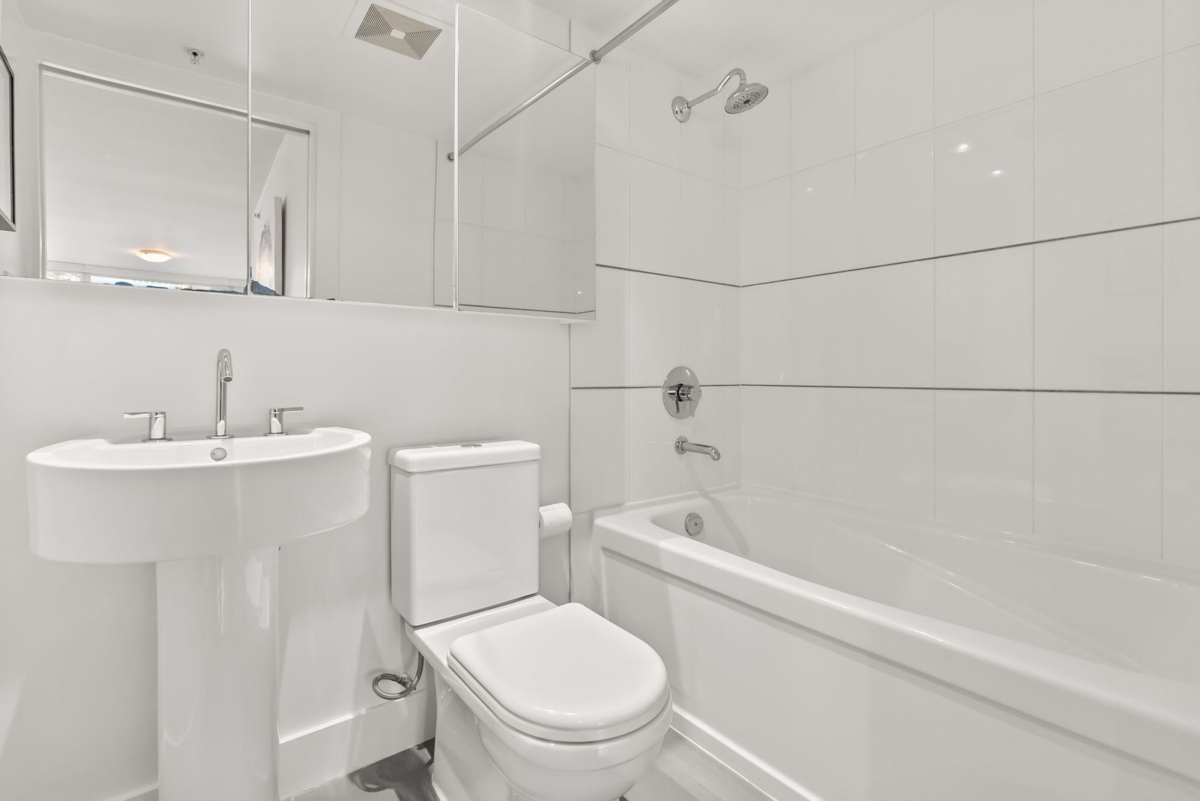 Bedroom 3 Photo of 907 565 Smithe Street, Vancouver, BC