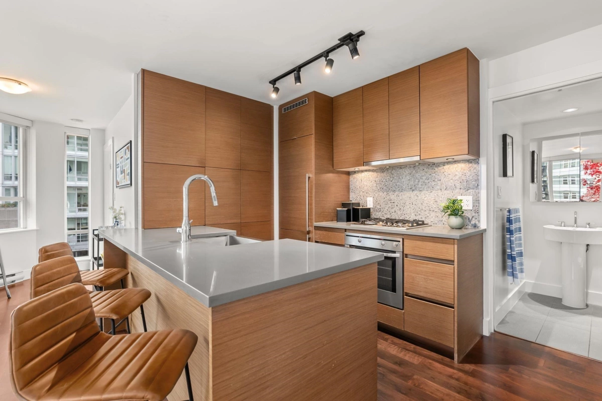 Pantry Photo of 907 565 Smithe Street, Vancouver, BC