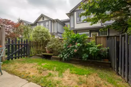 61 20831 70 Avenue, Langley, BC, Langley — Townhouse for sale