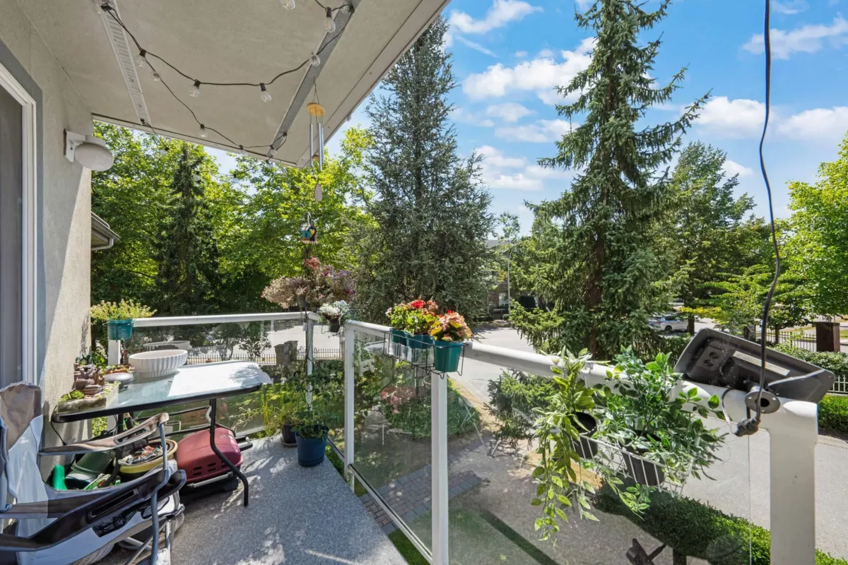 Office / Den Photo of 215 12125 75a Avenue, Surrey, BC