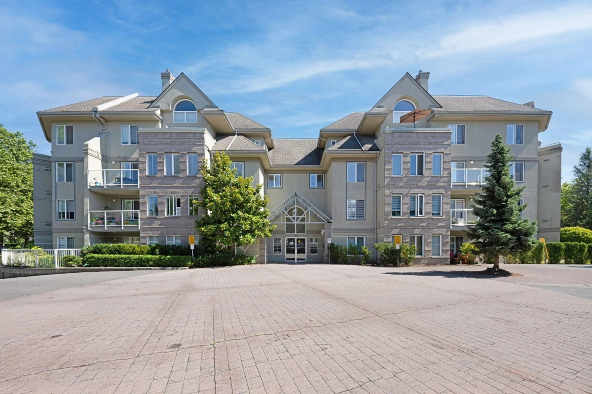 Outdoor Deck Photo of 215 12125 75a Avenue, Surrey, BC