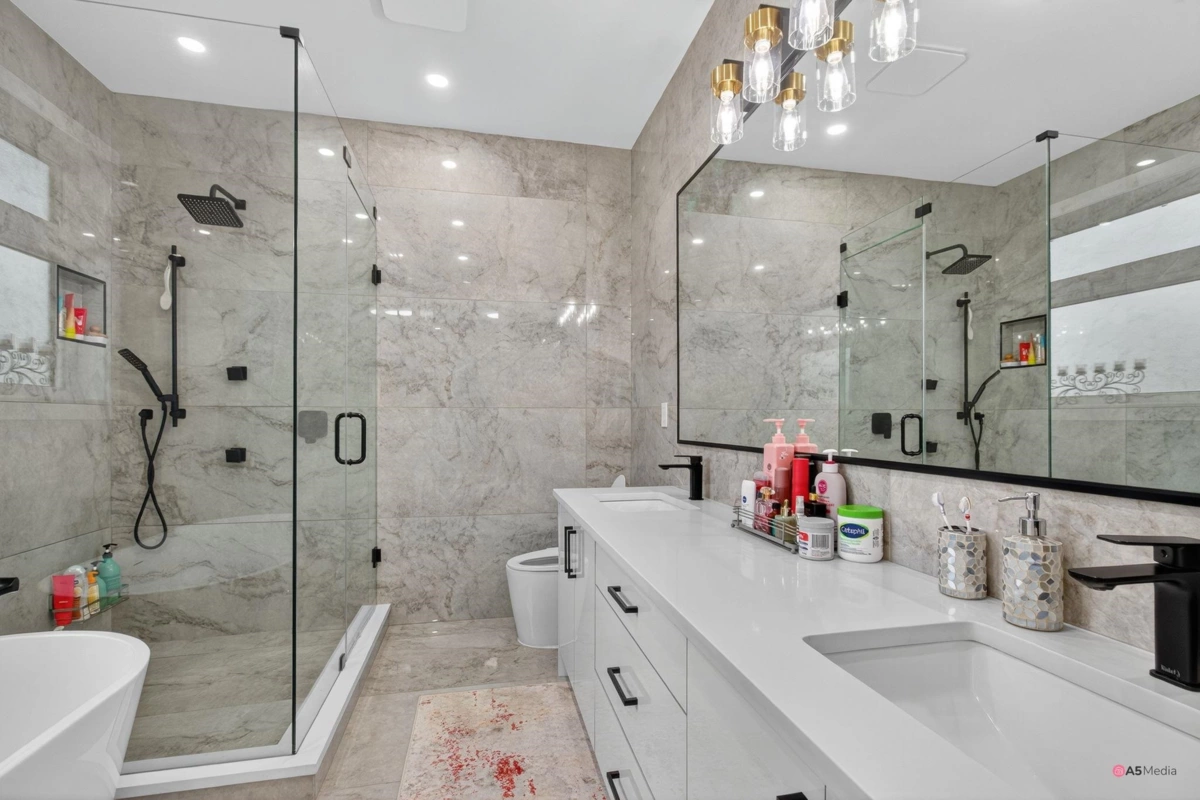 Backyard Photo of 17925 56a Avenue, Surrey, BC