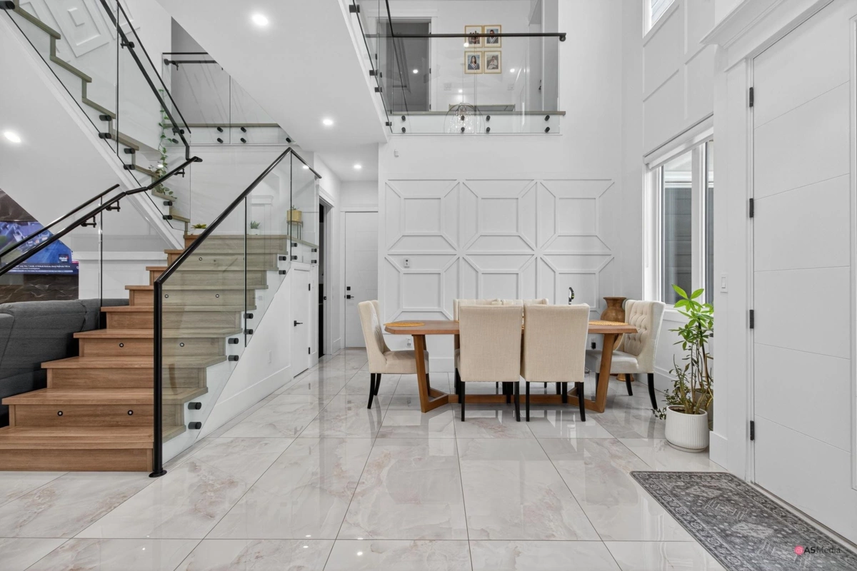 Pantry Photo of 17925 56a Avenue, Surrey, BC