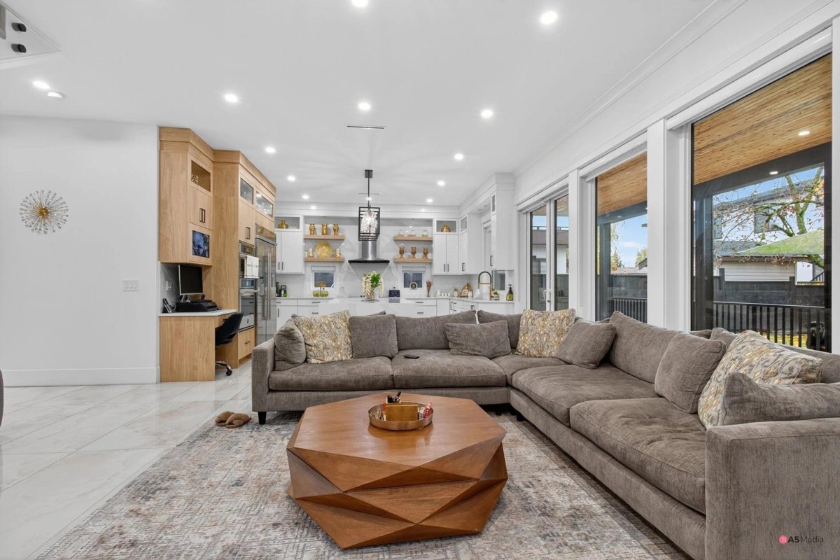 Primary Bedroom Photo of 17925 56a Avenue, Surrey, BC