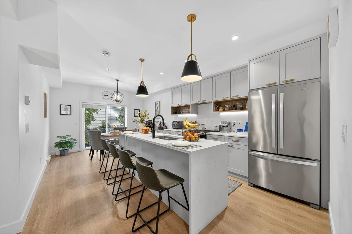 Kitchen Photo of 16 5476 Brydon Crescent, Langley, BC
