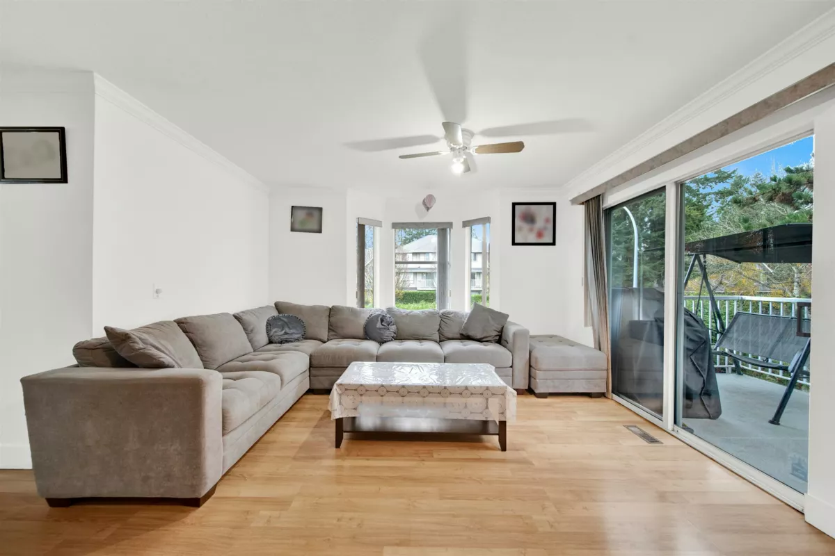 Breakfast Nook Photo of 44 8280 121a Street, Surrey, BC