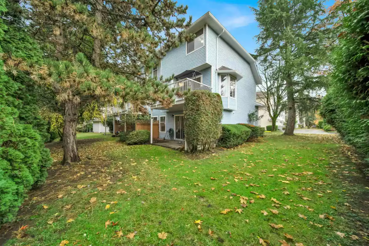 Hot Tub / Spa Photo of 44 8280 121a Street, Surrey, BC