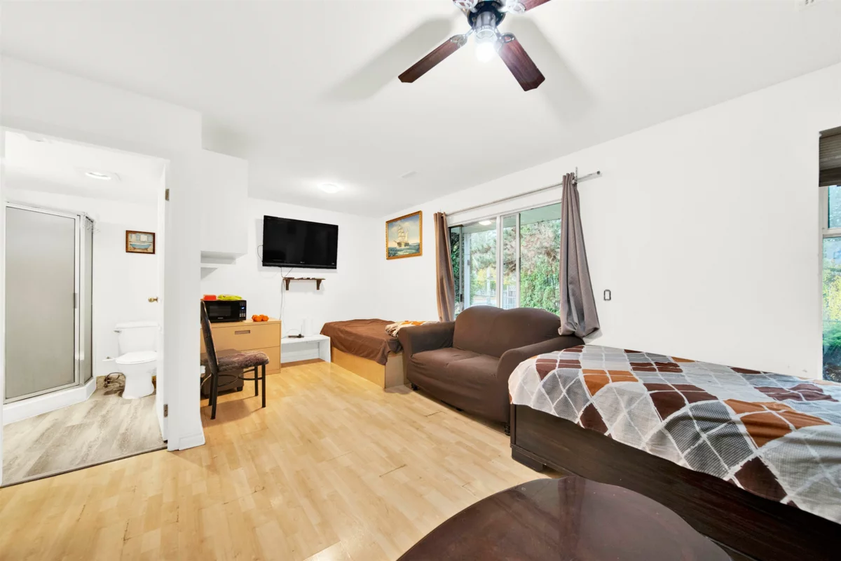 Living Room Photo of 44 8280 121a Street, Surrey, BC