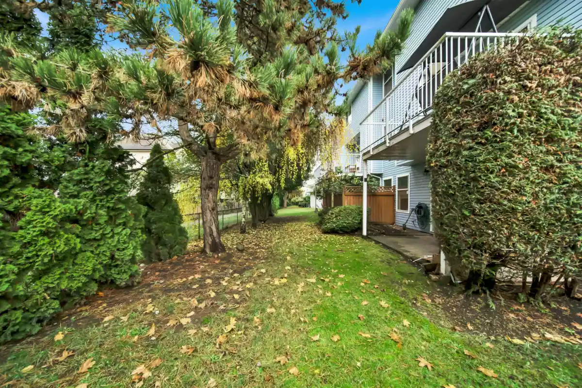 Outdoor Kitchen Photo of 44 8280 121a Street, Surrey, BC