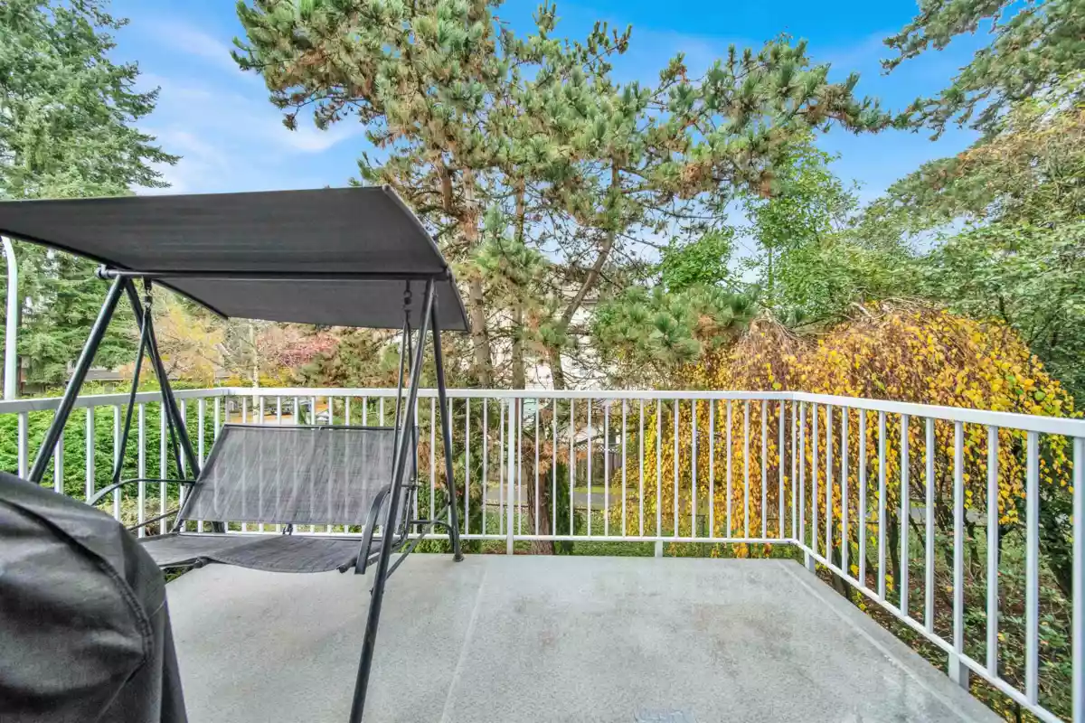 Walk-In Closet Photo of 44 8280 121a Street, Surrey, BC