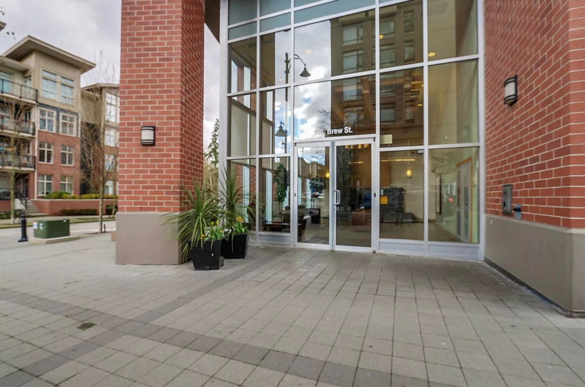 Living Room Photo of 1408 110 Brew Street, Port Moody, BC