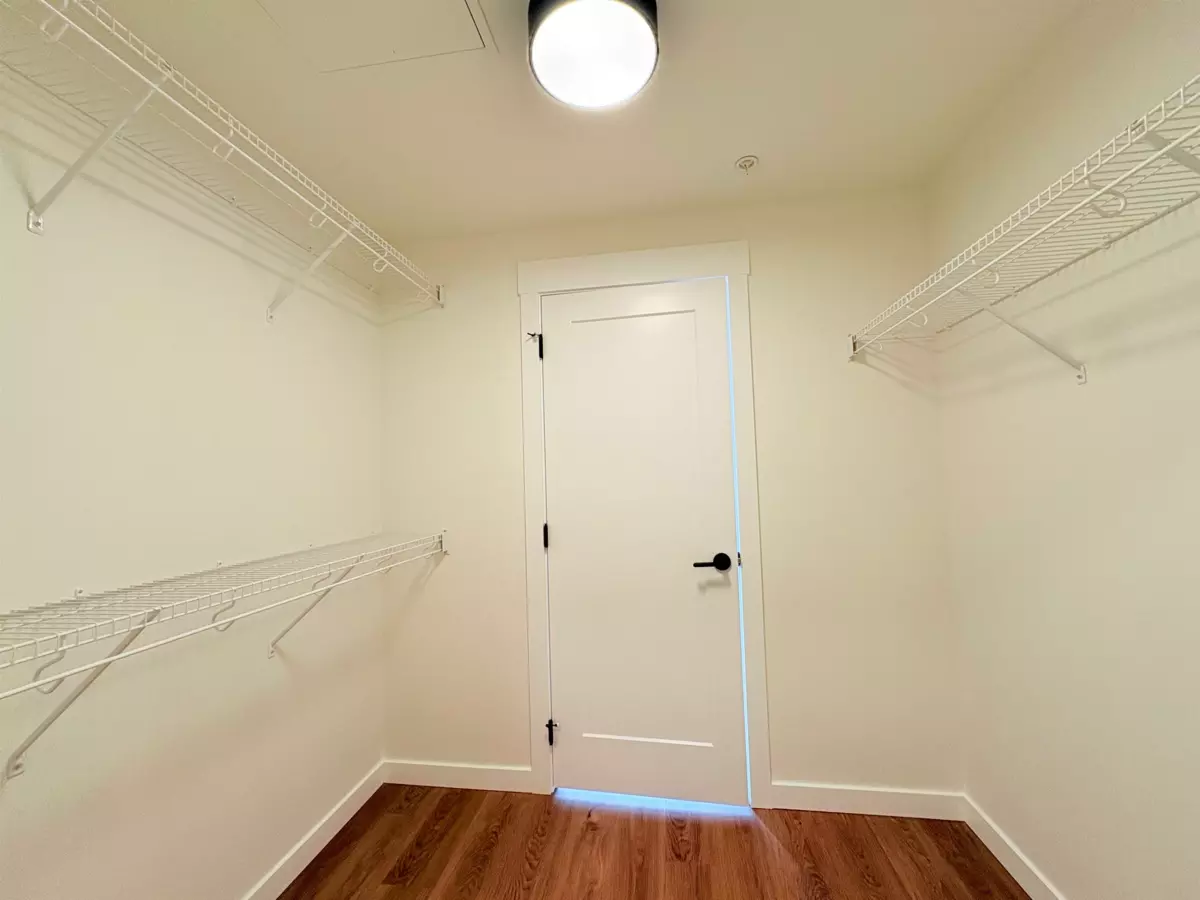 Walk-In Closet Photo of 203 27215 Aldergrove Town Centre Drive, Langley, BC