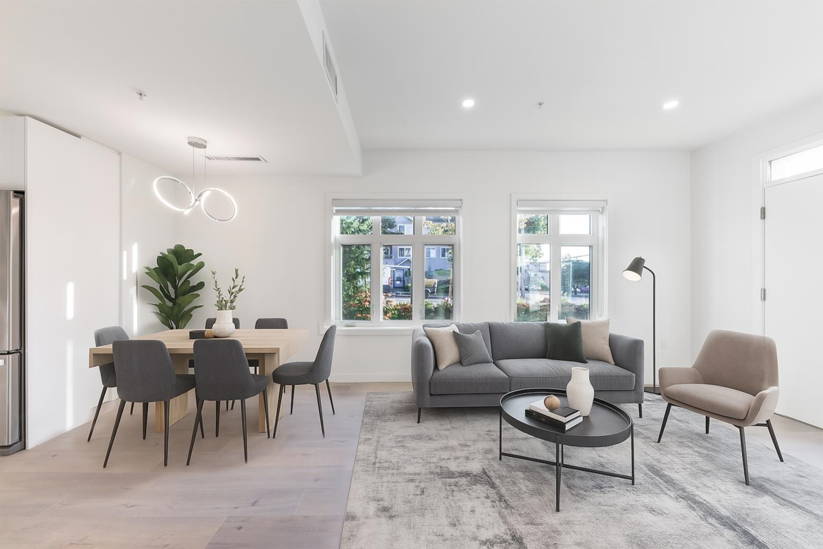 Walk-In Closet Photo of 7 6988 Griffiths Avenue, Burnaby, BC