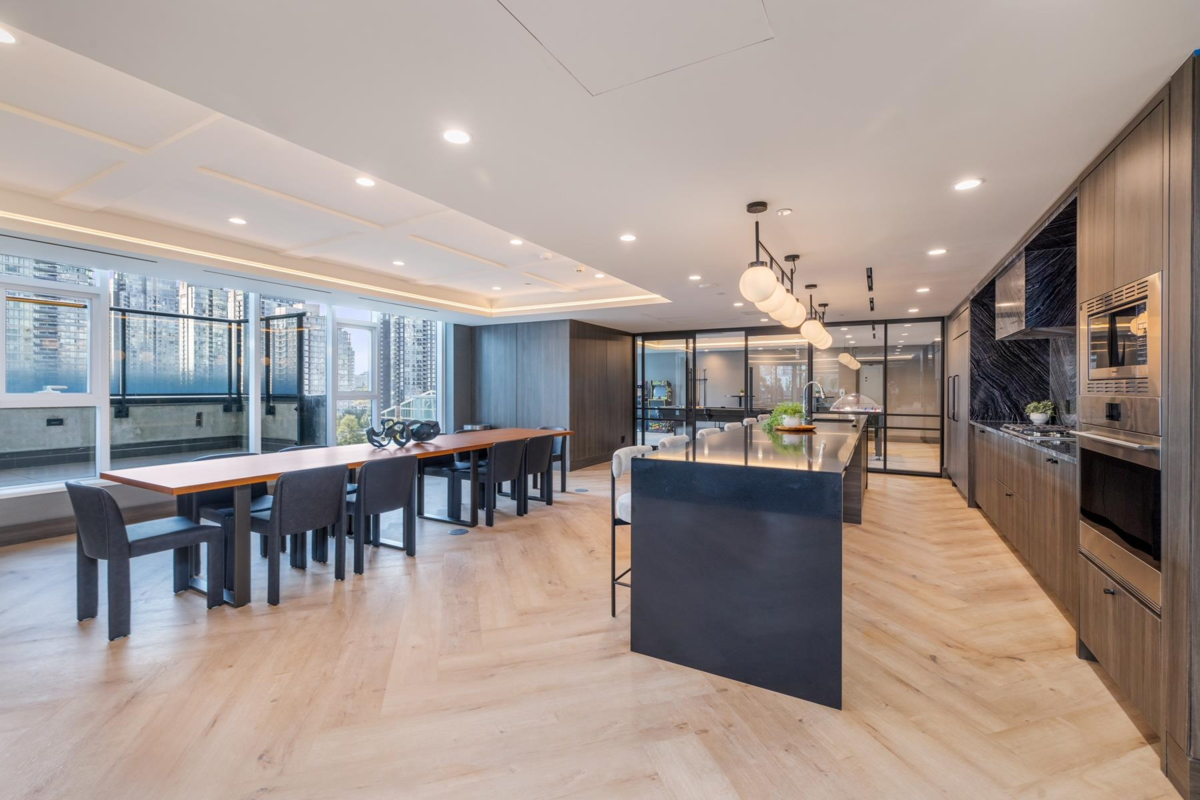 Hot Tub / Spa Photo of 2403 1335 Howe Street, Vancouver, BC