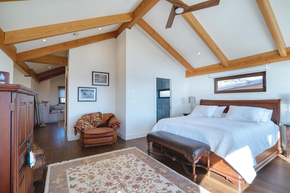 Loft / Bonus Room Photo of 6035 Silverstone Lane, Sechelt, BC