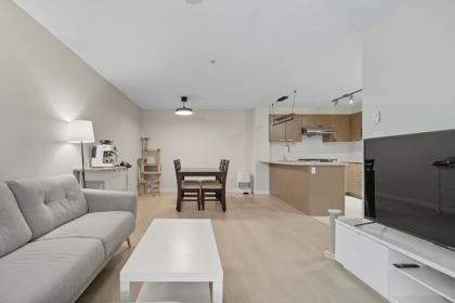 221 9500 Odlin Road, Richmond, BC, Richmond — Apartment/Condo for sale