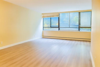 103 460 Westview Street, Coquitlam, BC, Coquitlam — Apartment/Condo for sale