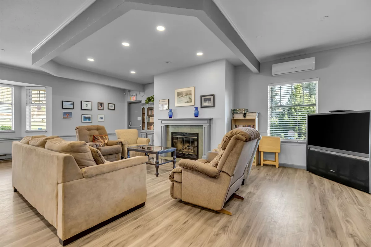 Swimming Pool Photo of 214 11510 225 Street, Maple Ridge, BC