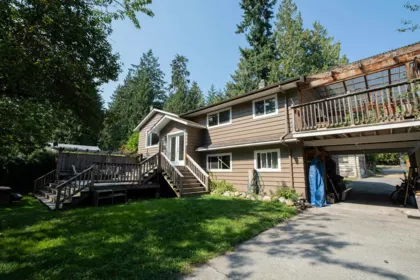1160 Rosamund Road, Gibsons, BC, Gibsons — Single Family Residence for sale