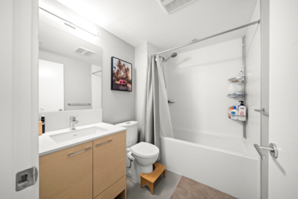 Walk-In Closet Photo of 623 13963 105 Boulevard, Surrey, BC