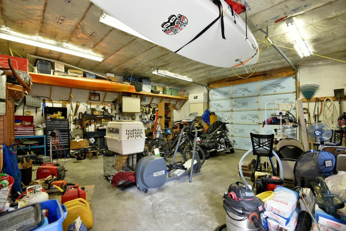 Front Yard Photo of 2855 Lacey Place, Roberts Creek, BC