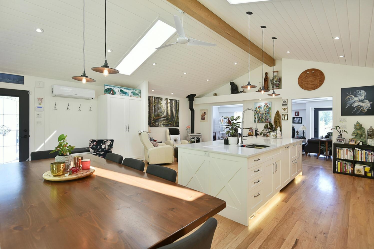 Kitchen Island Photo of 2855 Lacey Place, Roberts Creek, BC