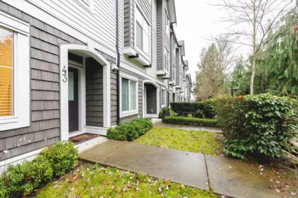 Backyard Photo of 43 14271 60 Avenue, Surrey, BC