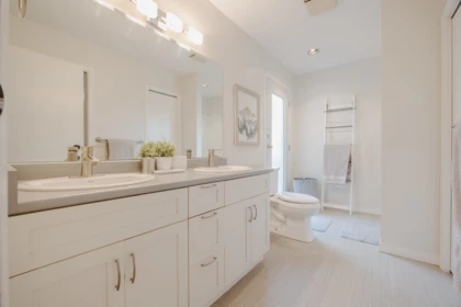 Entry Foyer Photo of 33861 Sim Road, Abbotsford, BC